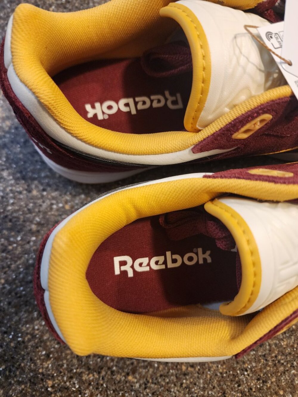 Reebok Size 7 - Picture 6 of 8